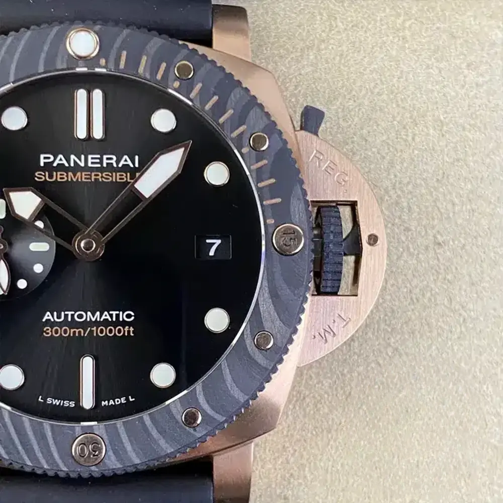 Super Clone Panerai PAM 1070 Submersible Goldtech OroCarbo - Image 6