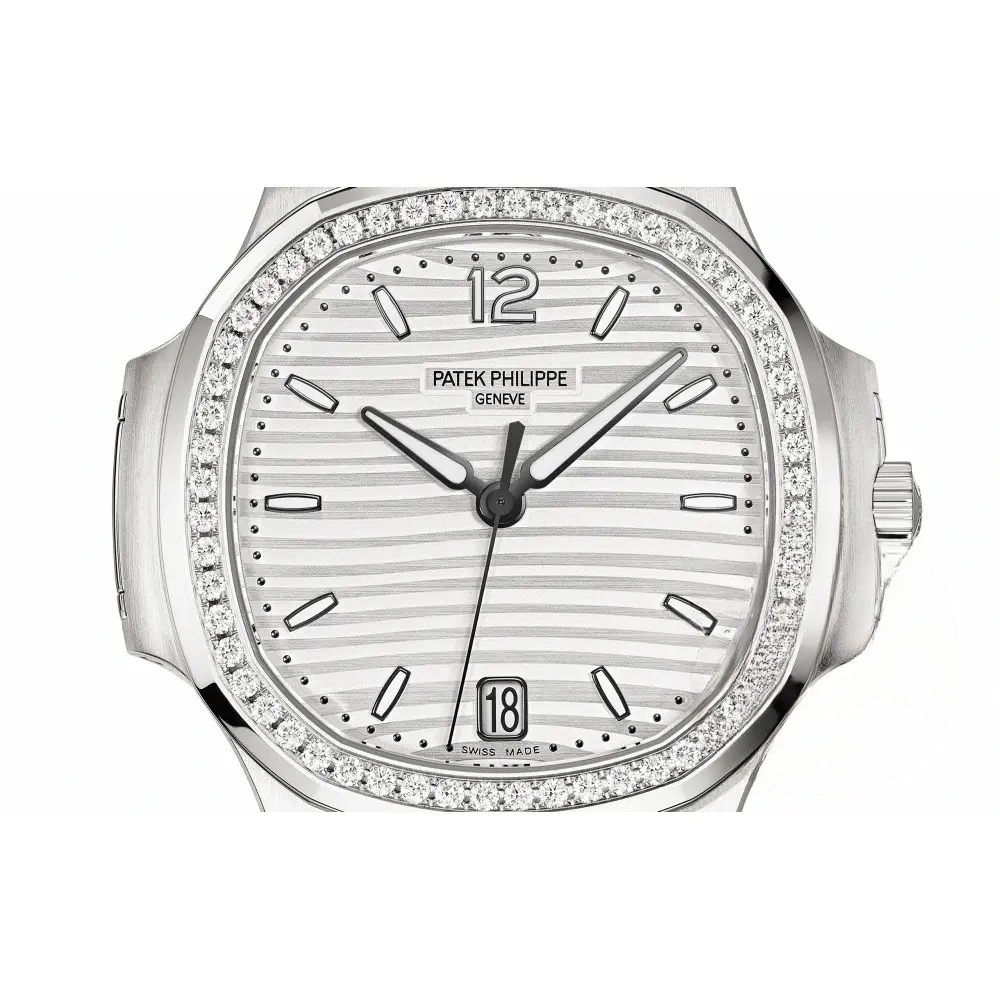 Replica Nautilus 7118/1200A-010 Patek Philippe “Ladies Automatic” 35.2 mm, White Dial - Image 4