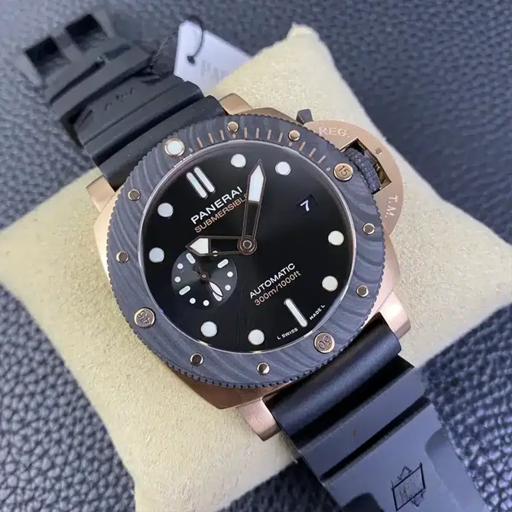 Super Clone Panerai PAM 1070 Submersible Goldtech OroCarbo - Image 3