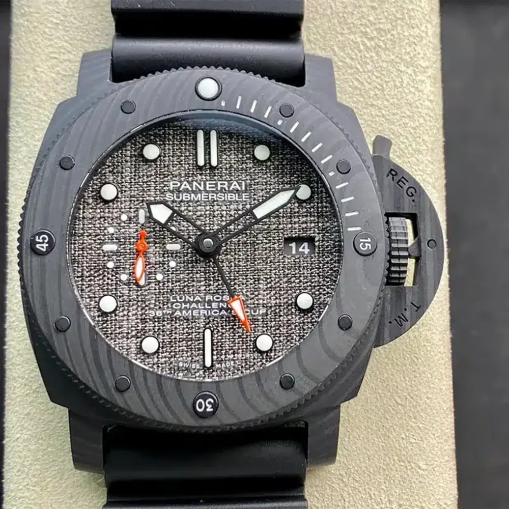 Replica Panerai Submersible PAM01039 47mm - Image 2