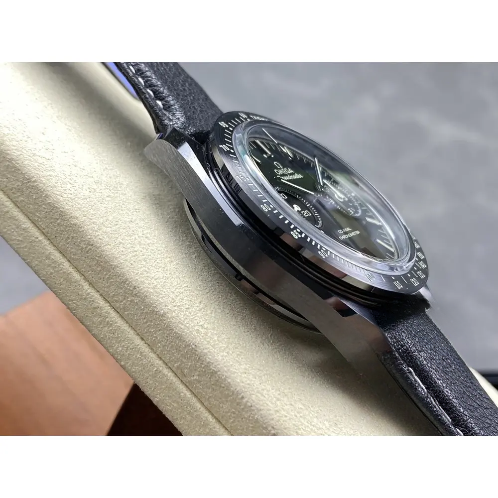 Replica Omega Speedmaster Black 311.92.44.51.01.004 - Image 4