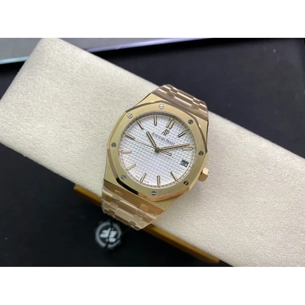 Replica Audemars Piguet Royal Oak White Dial 15500OR - Image 2
