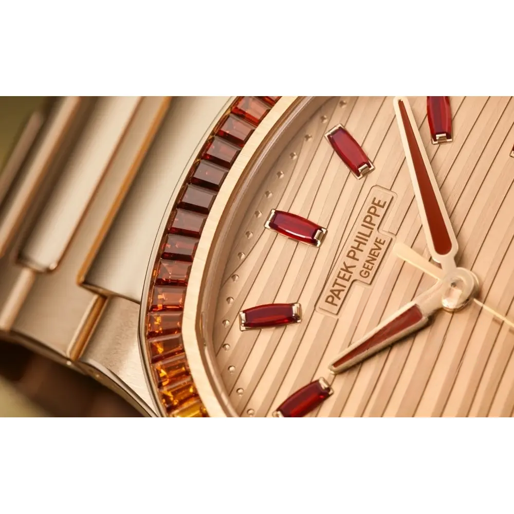 Replica Nautilus 7118/1300R-001 Patek Philippe “Ladies Automatic” 35.2 mm, Rose gold - Image 3