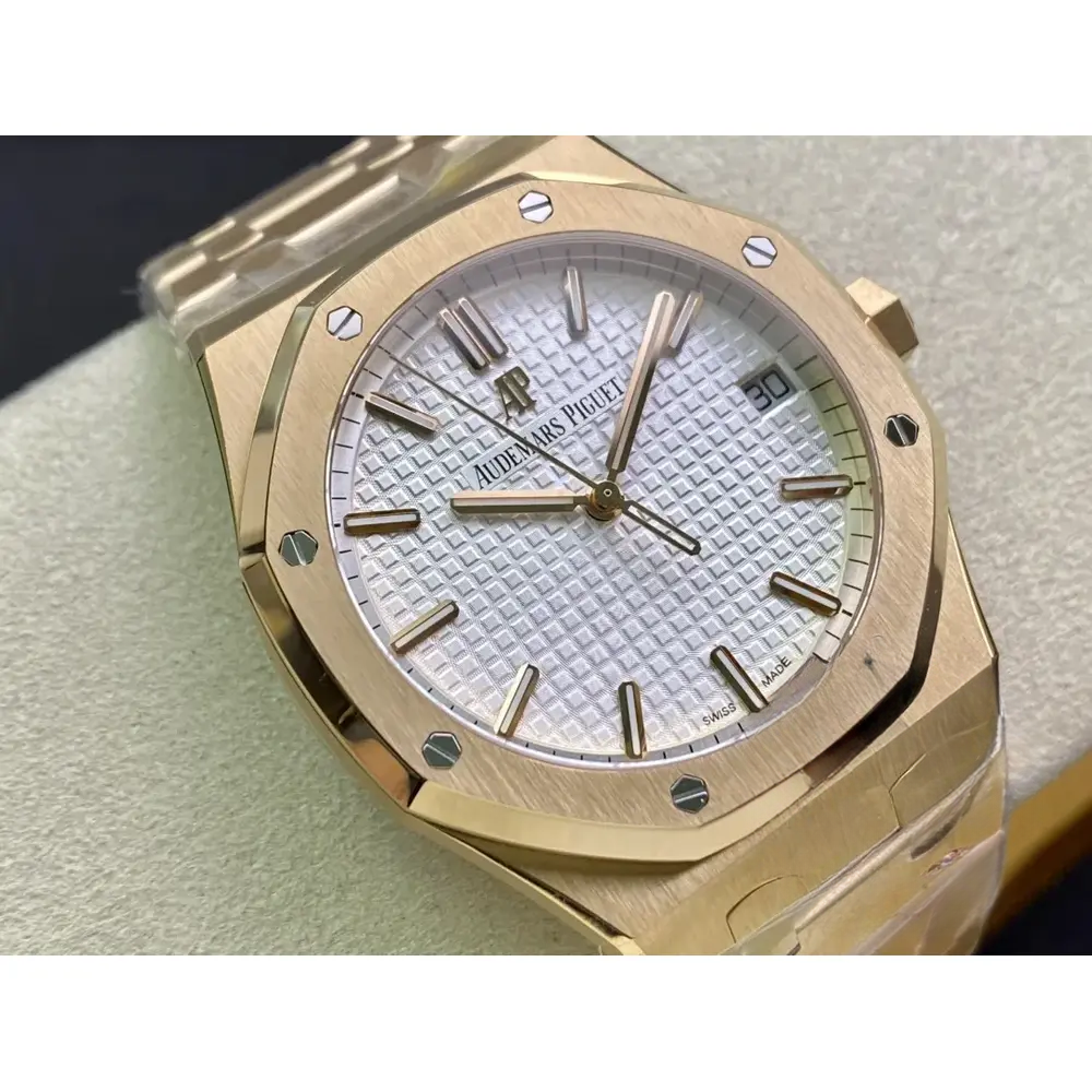 Replica Audemars Piguet Royal Oak White Dial 15500OR