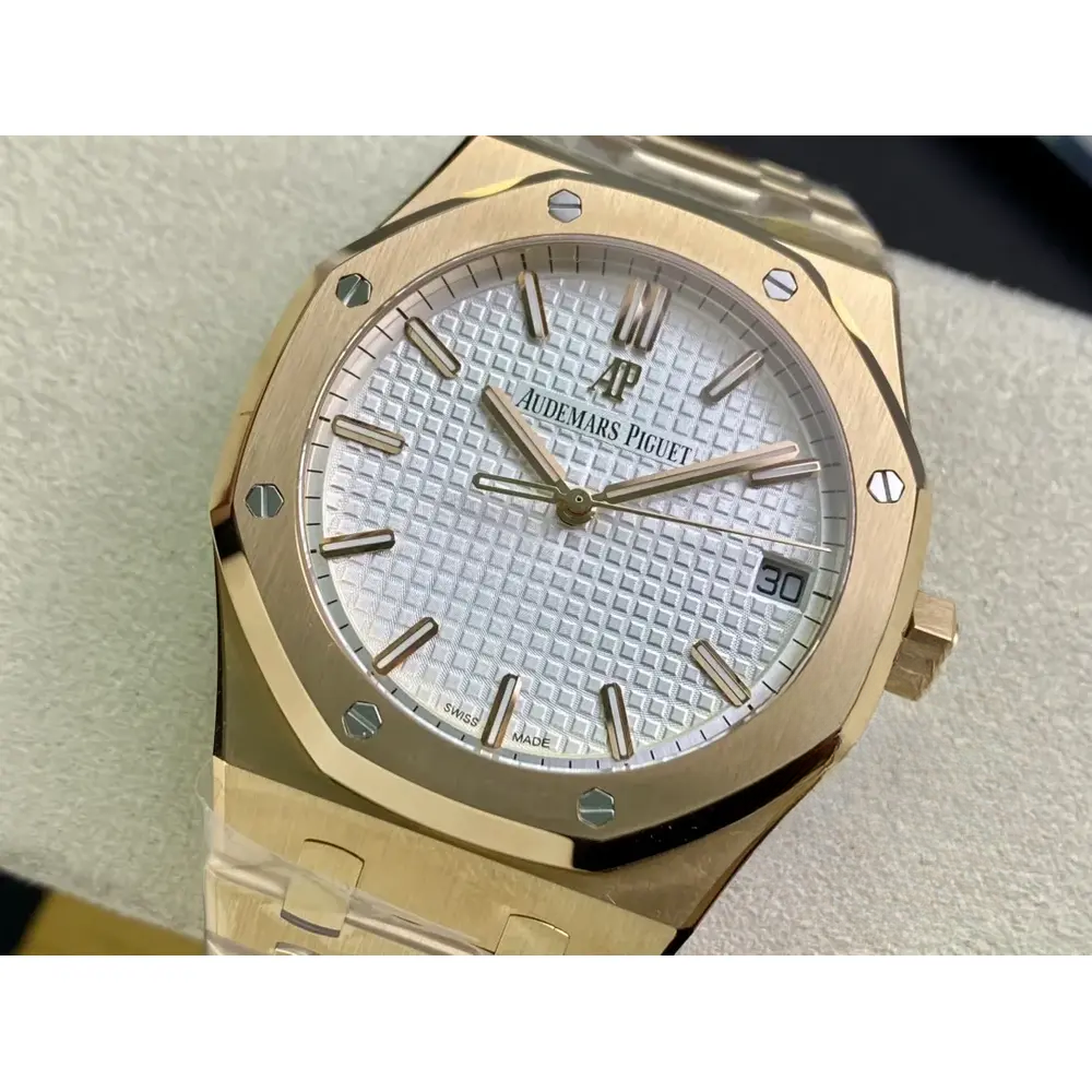 Replica Audemars Piguet Royal Oak White Dial 15500OR