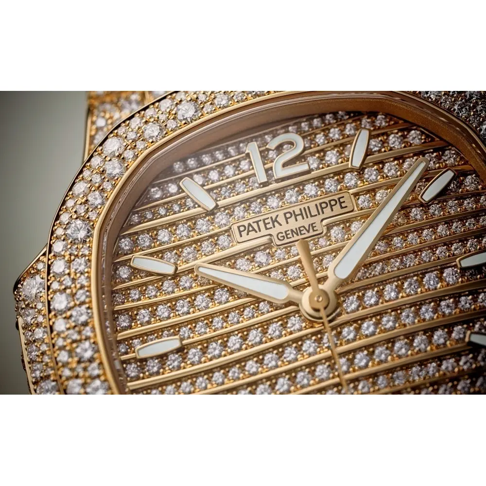 Replica Nautilus 7118/1450R-001 Patek Philippe “Ladies Automatic” 35.2 mm, Rose gold