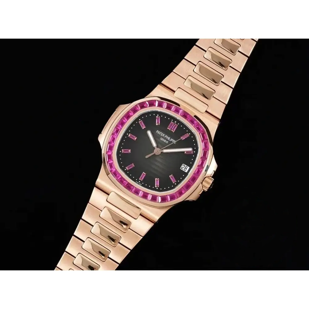 Replica Nautilus 5711/1A-018 Patek Philippe 40 mm, Rose Gold Black Dial Iced out - Image 2